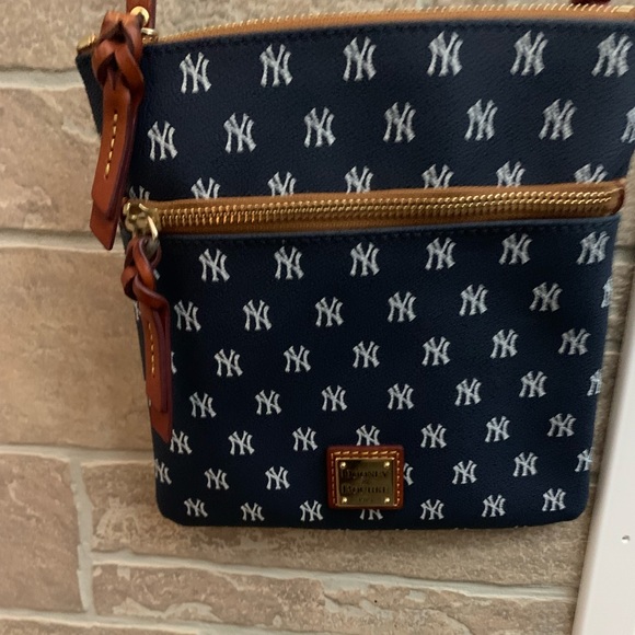 Dooney & Bourke Bags Dooney Bourke New York Yankees Crossbody Bag